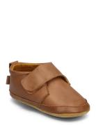 Classic Leather Slippers Slippers Hjemmesko Brown Melton