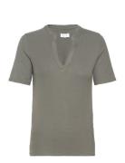 Lr-Ika Tops T-shirts & Tops Short-sleeved Khaki Green Levete Room