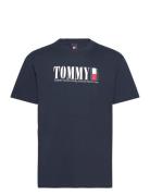 Tjm Reg Tommy Dna Flag Tee Ext Tops T-Kortærmet Skjorte Navy Tommy Jea...