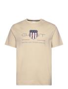 Reg Archive Shield Ss T-Shirt Tops T-Kortærmet Skjorte Beige GANT