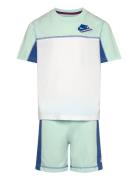 Nkb B Nsw Reimagine Short Set Sport Sets With Short-sleeved T-shirt Bl...