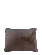 Adalyn Pillow Home Textiles Bedtextiles Pillows Brown Specktrum