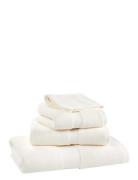 Avenue Handtowel Home Textiles Bathroom Textiles Towels & Bath Towels ...