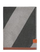 Diagonal Guest Towel Home Textiles Bathroom Textiles Towels & Bath Tow...