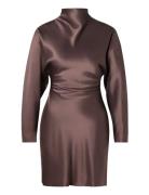 Zora Barrel Long Sleeve Mini Dress Kort Kjole Brown Malina