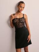 Selected Femme - Mininederdele - Black - Slfviva Hw Short Skirt Noos -...