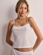 Nelly - Hvid - Pointelle Strap Top