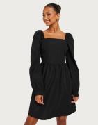 Only - Sort - Onlstanley L/S Peplum Dress Ptm