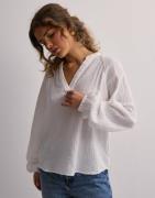 Only - Hvid - Onlthyra Life Ls V-Neck Top Noos Wv