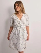 JDY - Blomstret - Jdymace 2/4 Wrap Dress Wvn