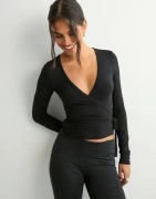 Nelly - Sort - Tie Wrap Soft Top