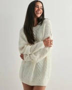 Nelly - Hvid - Oversized Cable Knit Sweater