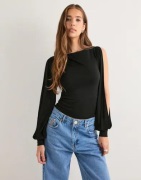Nelly - Sort - Open Sleeve Top