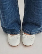 Nelly - Hvid - Effortless Ballerina