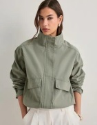 Nelly - Grøn - High Collar Jacket