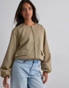 Pieces - Beige - Pcberit Balloon Bomber Jacket