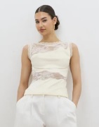 Malina - Hvid - Desire Lace Trimmed Cut Out To